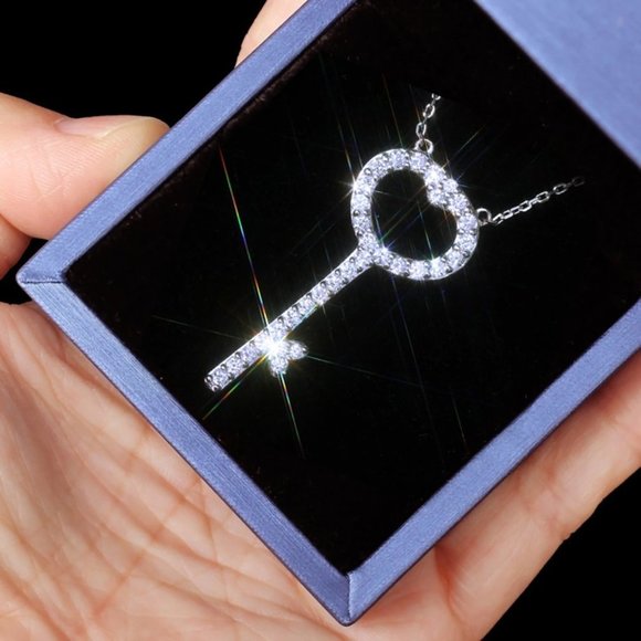 🔥 Key Hollow Heart CZ Dainty Micro Pave Beautiful Necklace for Women,EVGG1060 - Picture 4 of 5